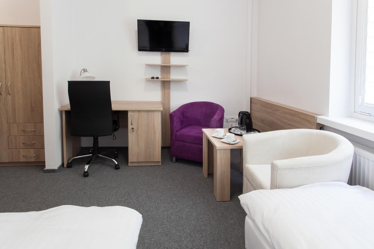 Dom Studenta Nr 1 Ans W Koninie Hostel Конин Екстериор снимка